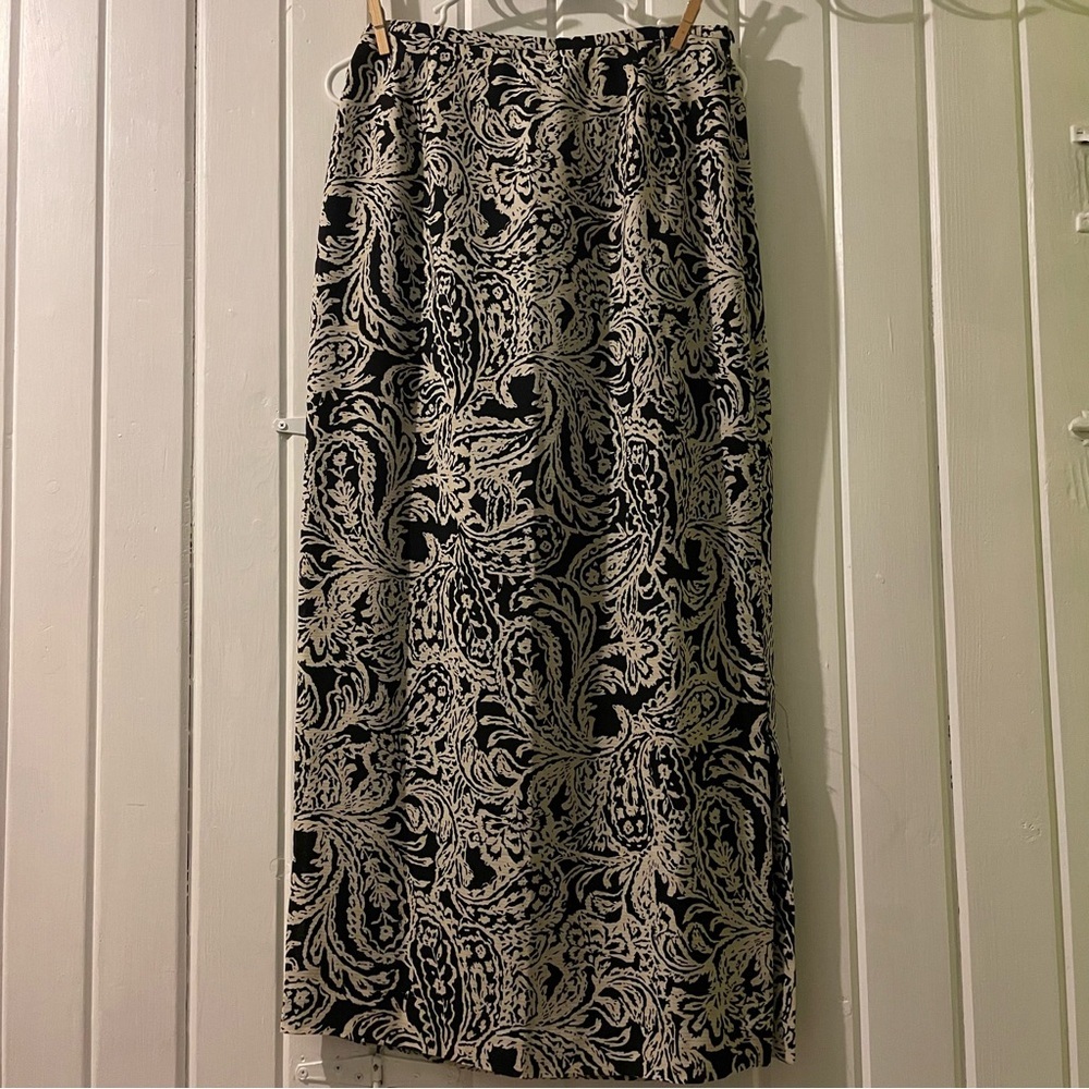 ANN TAYLOR silk paisley skirt-8 NWOT